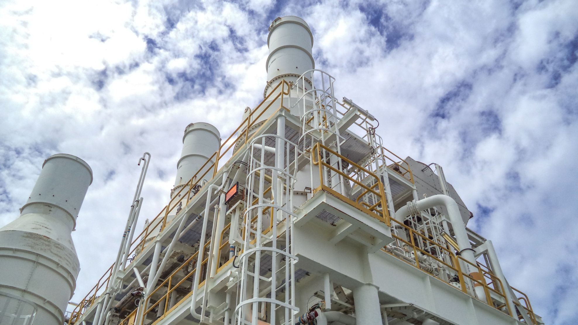 Gas compressor_reduced size